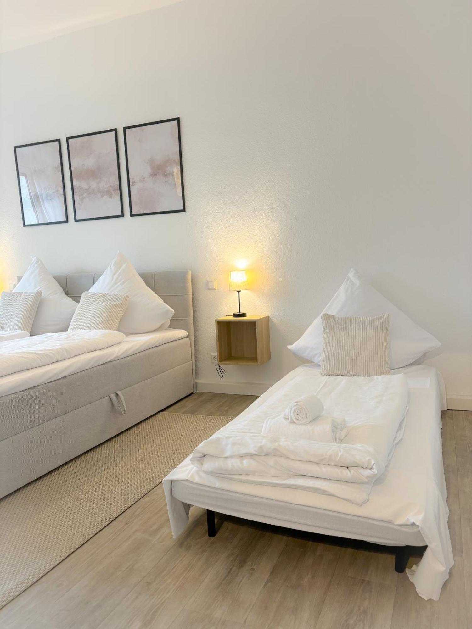 Helles City Apartment Fuer Familien & Gruppen Neu-Ulm Kültér fotó