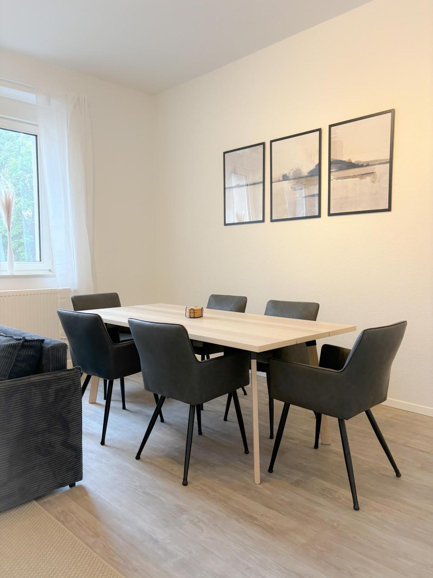 Helles City Apartment Fuer Familien & Gruppen Neu-Ulm Kültér fotó