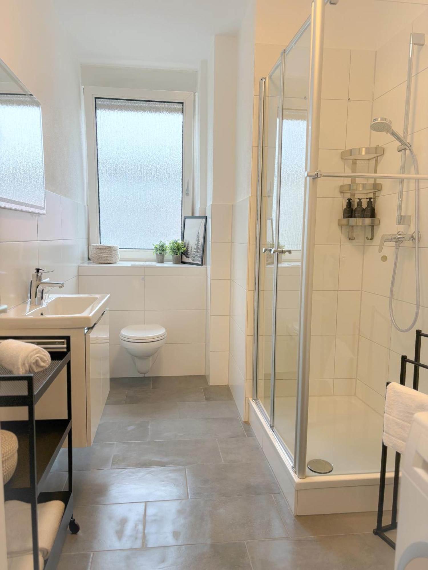 Helles City Apartment Fuer Familien & Gruppen Neu-Ulm Kültér fotó